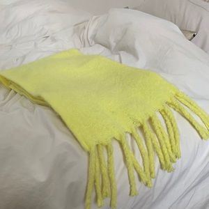 Frank and Oak yellow scarf